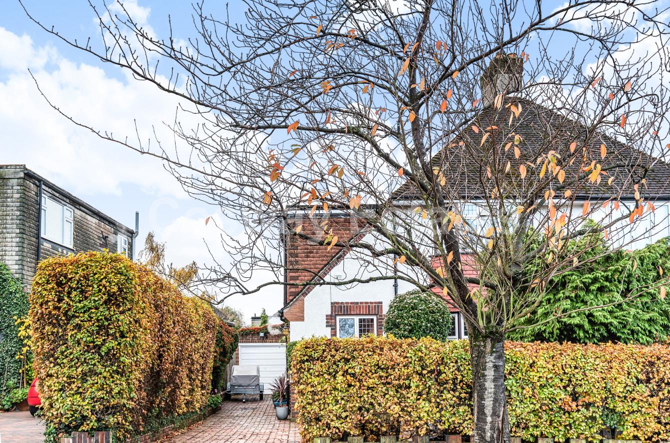 Westfield Road, Mill Hill